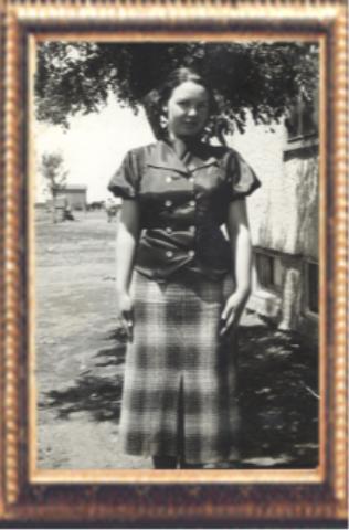 mom009f.jpg